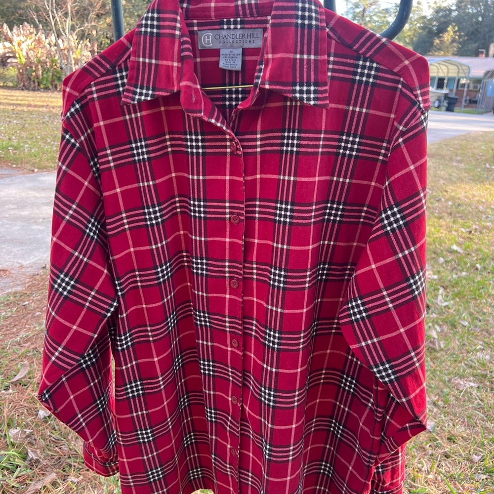 Chandler Hill Women's Red Plaid Button Down Shirt